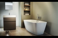 Baingoire îlot Jacuzzi contre un mur
