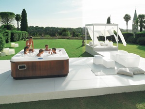 Profile Hot Tub   Media