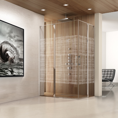Mampara de baño con vidrio decorado