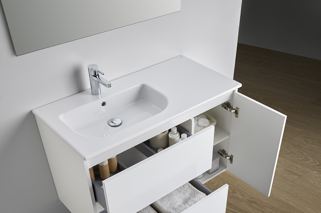 Lavabo à poser sur meuble 91x46cm.