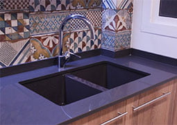 Detalle frontal cocina serie Esenzia base decor Padua