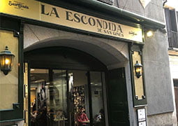 Churrería decorada con la serie Ravena