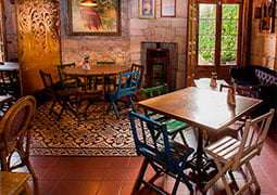 Restaurante decorado con la serie Victorian