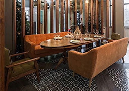 Salón del restaurante decorado con la colección Florentine