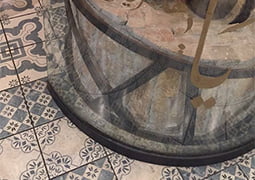 Restaurante decorado con Pavimento Antiqua