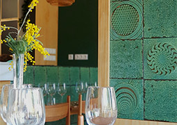 Restaurante decorado con la colección Artigiano