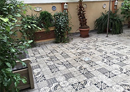 Terraza decorada con la colección Norland