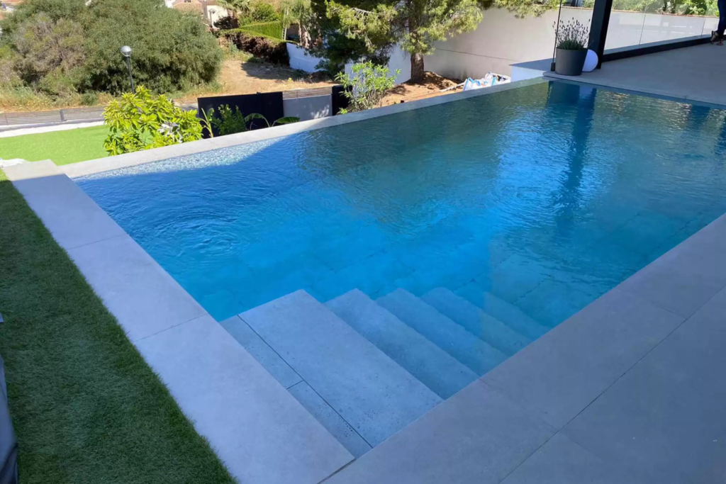 GRES EXTRUIDO PARA PISCINAS EXAGRES 12
